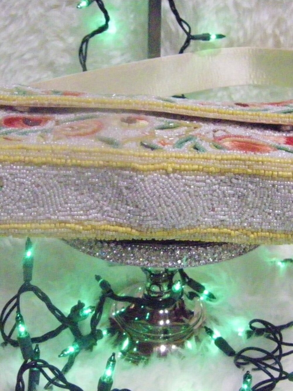 Viral Beaded Shoulder Bag Yellow With Fruit and Charm Handcrafted In India NWT - Picture 11 of 15